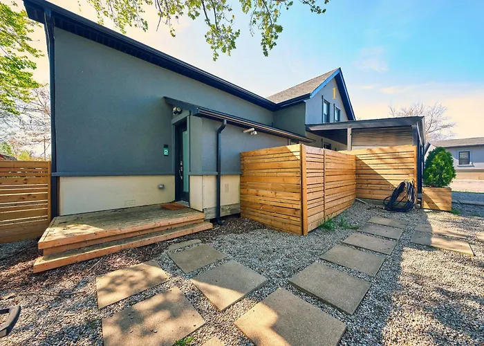 Three-Bedroom Cottage