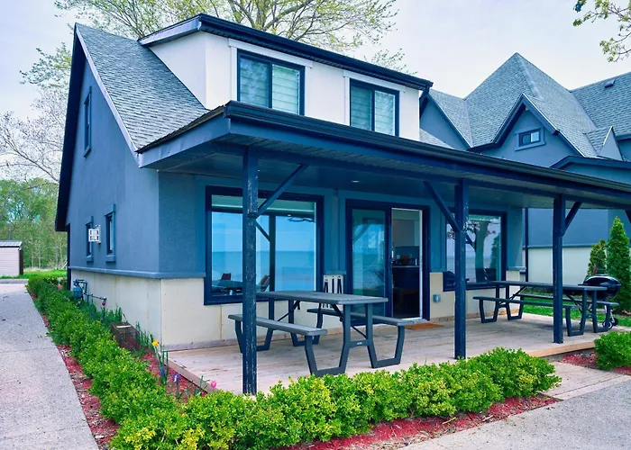 Five-Bedroom Cottage
