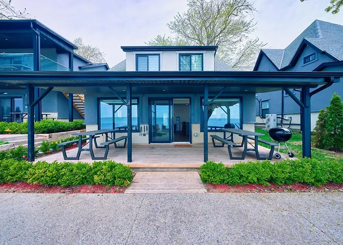 Five-Bedroom Cottage